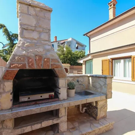 Ferienhaus Mit Privatpool Fuer 5 Personen Ca 150 Qm In Pula, Istrien Istrische Riviera *