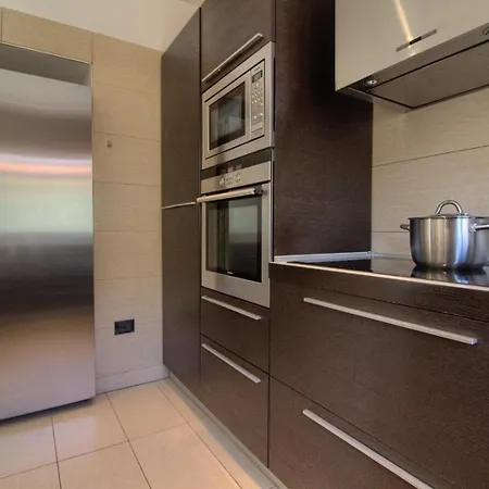 Holiday home Mit Privatpool Fuer 5 Personen Ca 150 Qm In Pula, Istrien Istrische Riviera *